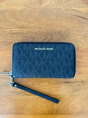 Michael Kors Jet Set Travel Continental Wallet, Black, MK Logo